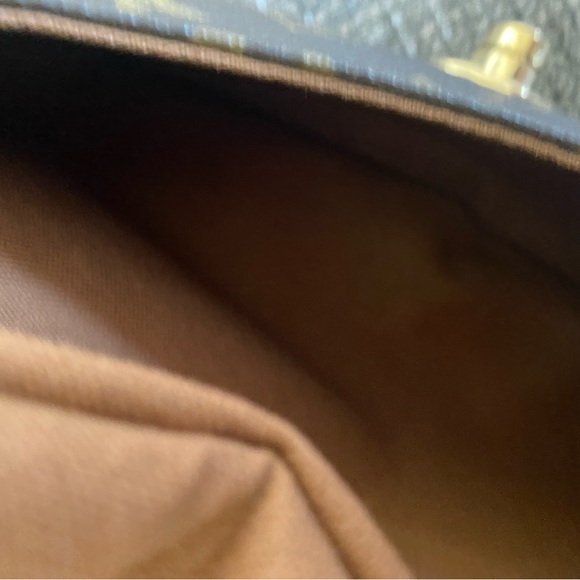 Authentic Louis Vuitton Tulum PM shoulder bag.SD0036 - Picture 6 of 14